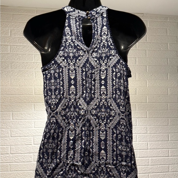 Xhilaration Navy and White Patterned Top - Picture 2 of 3